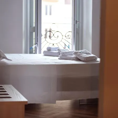 Gli Appartamentini Del Bistrot Dei Vinai Pensión Cuneo